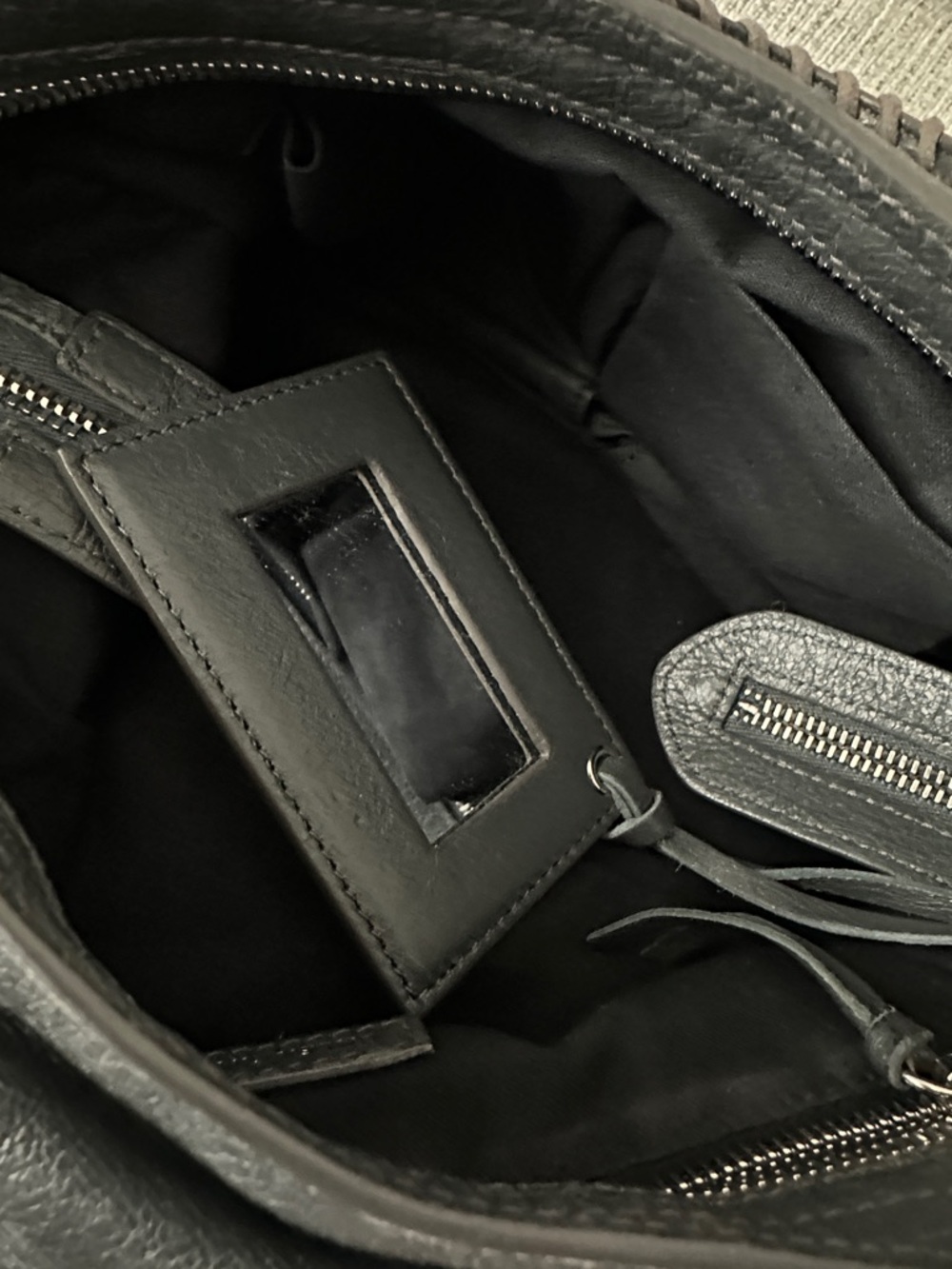 Balenciaga City Bag (small) in volcanic rock. - Picture 11 of 11